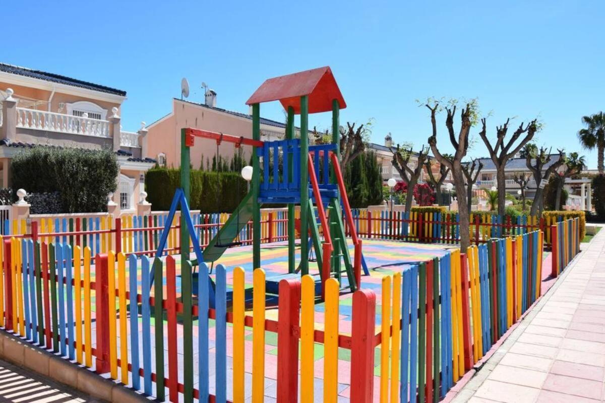 Gran Alicante Bungalow In Beach Resort Puerto Marino 외부 사진